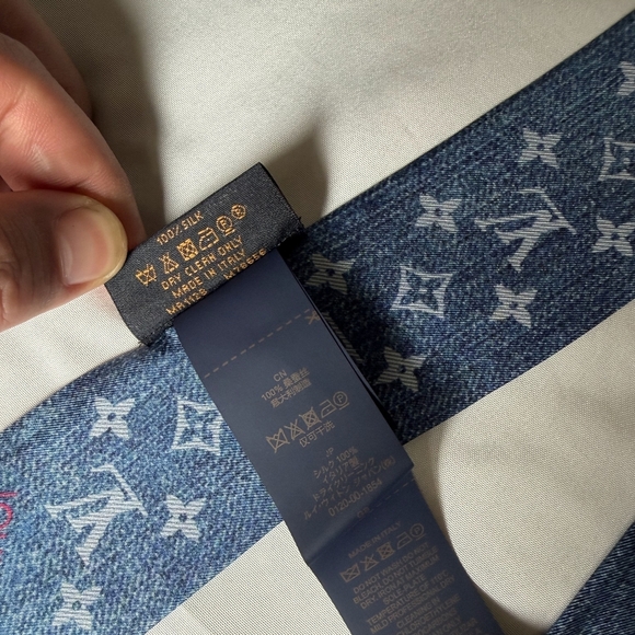 Louis Vuitton X TM Silk Monogram Cerises Bandeau - Picture 3 of 3